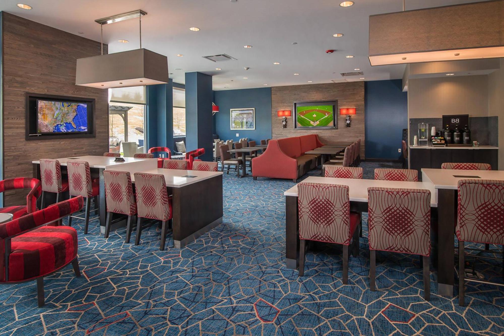 Towneplace Suites By Marriott Altoona Extérieur photo