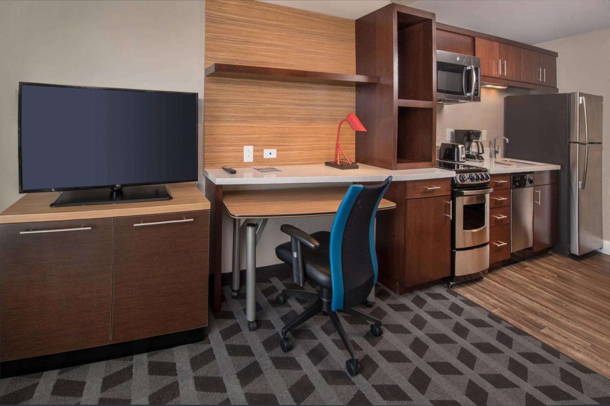 Towneplace Suites By Marriott Altoona Extérieur photo