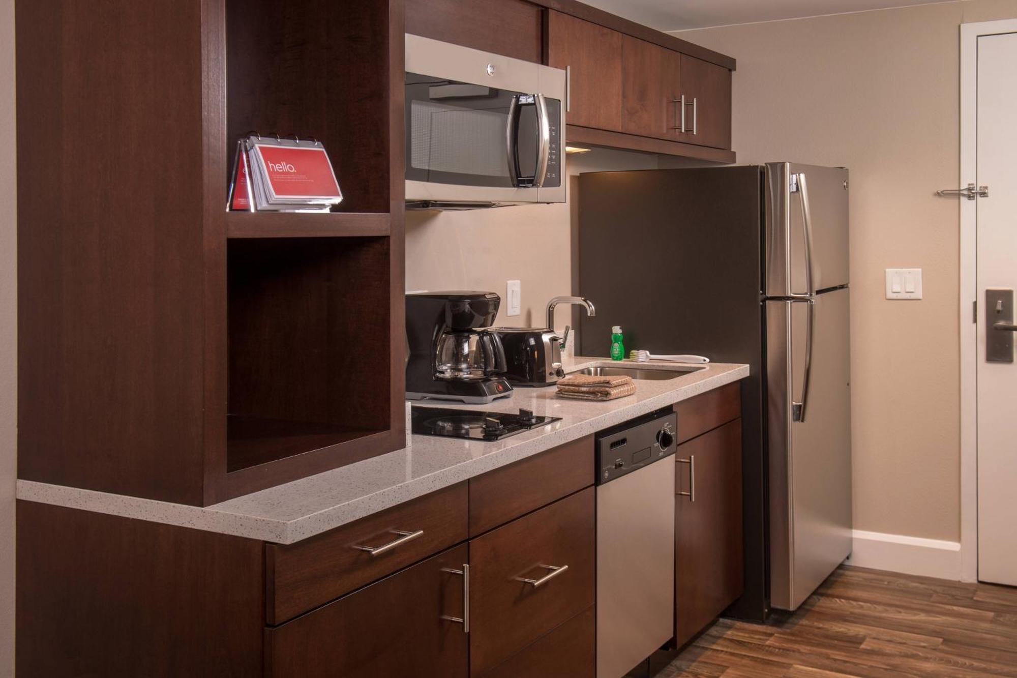 Towneplace Suites By Marriott Altoona Extérieur photo