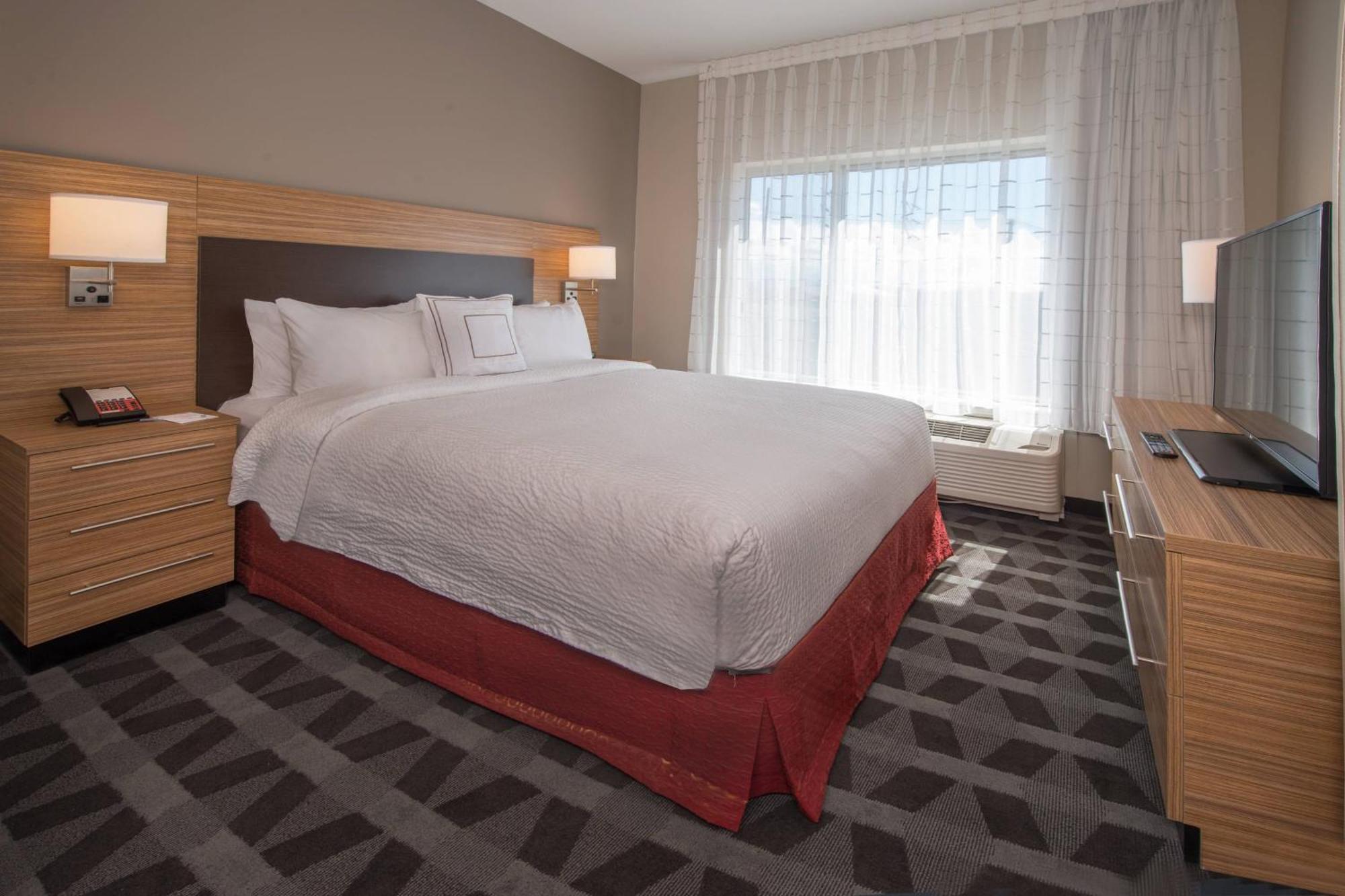 Towneplace Suites By Marriott Altoona Extérieur photo
