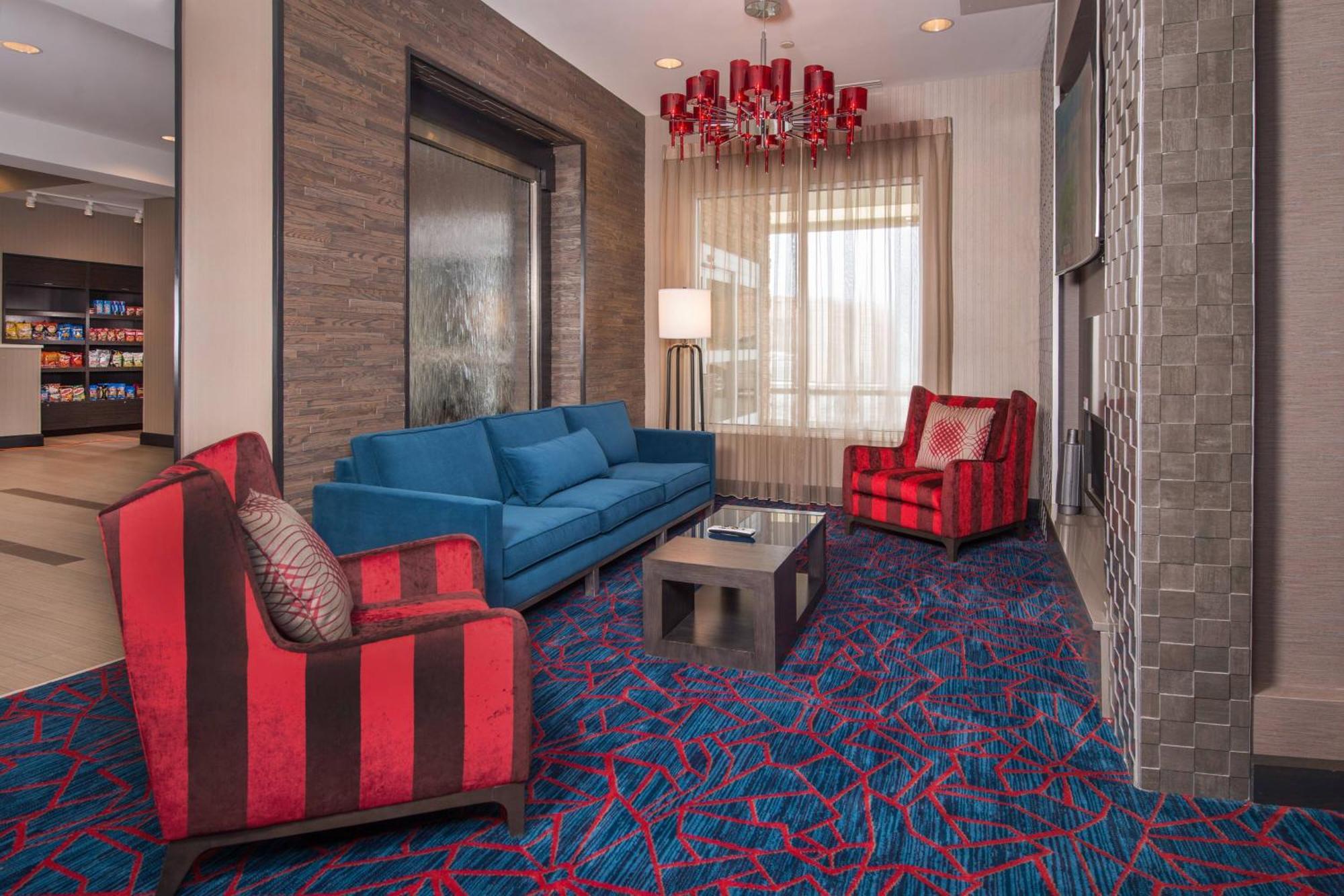 Towneplace Suites By Marriott Altoona Extérieur photo