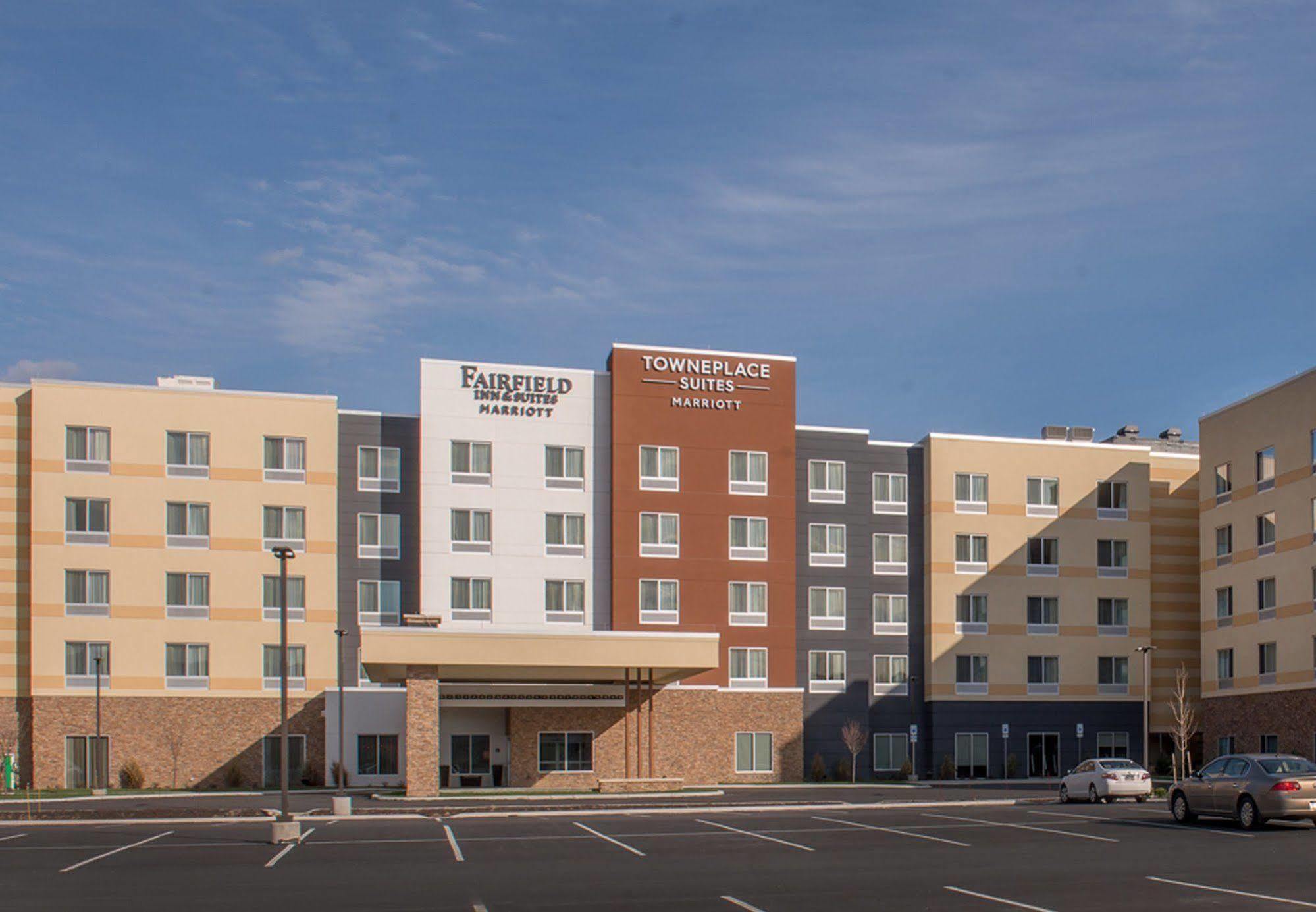 Towneplace Suites By Marriott Altoona Extérieur photo